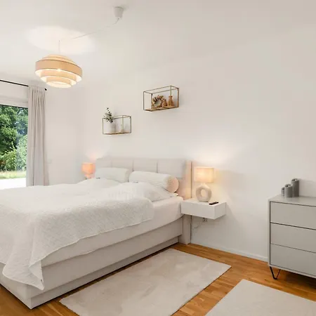 Fairmieten: Exklusive I Terrasse I Parkplatz Apartment *