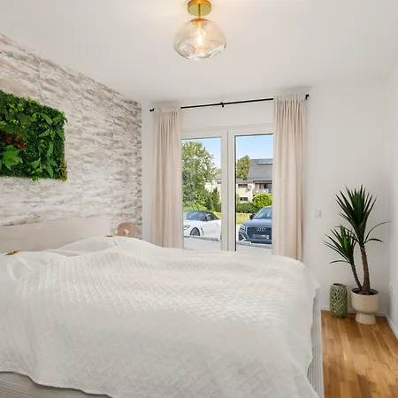 Apartment Fairmieten: Exklusive I Terrasse I Parkplatz