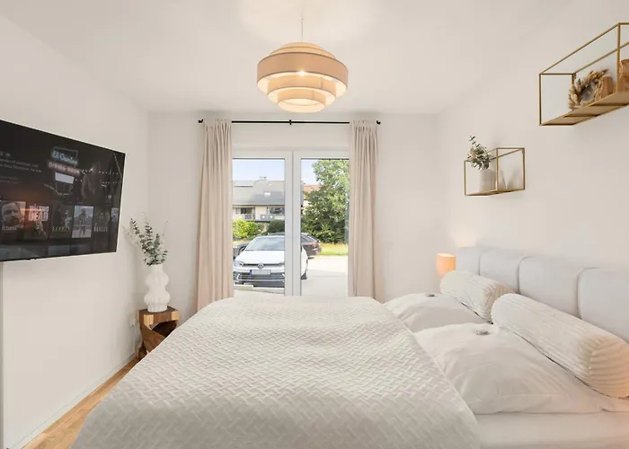 Fairmieten: Exklusive I Terrasse I Parkplatz