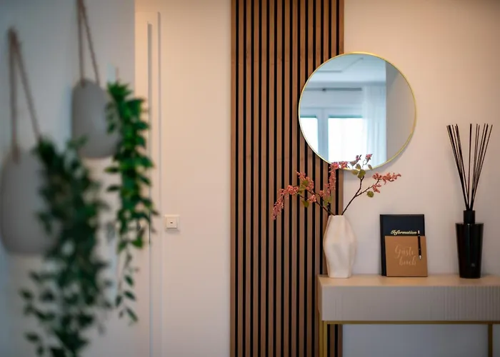 Fairmieten: Exklusive I Terrasse I Parkplatz *