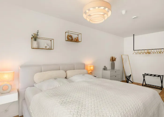 Fairmieten: Exklusive I Terrasse I Parkplatz Bielefeld