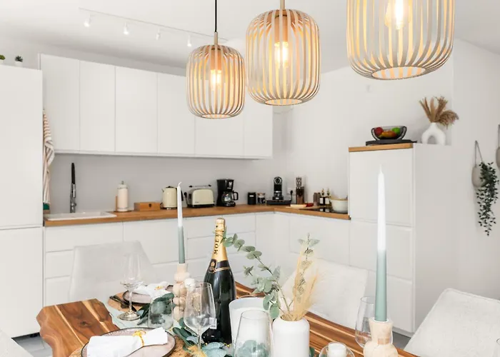 Fairmieten: Exklusive I Terrasse I Parkplatz